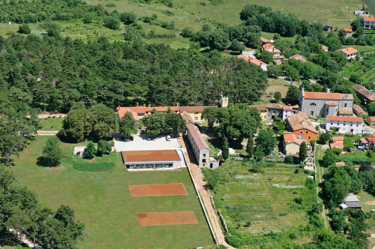 Отель Kastel Pineta In Sveti Martin * Istrien Nedescina Экстерьер фото